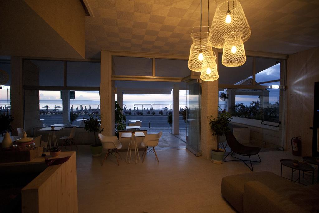 Costantiana Beach Hotel Apartments 2*, фото 2