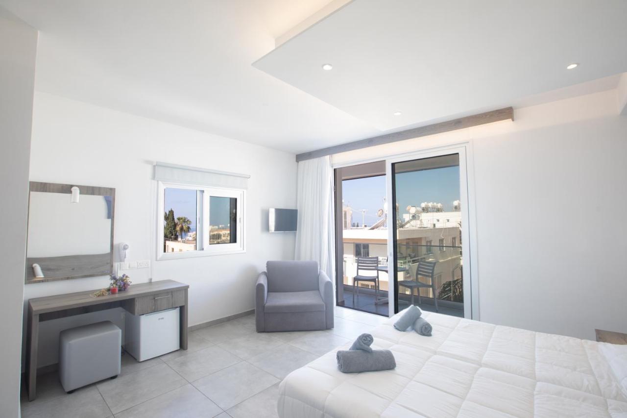 Pavlinia Hotel Apartments 3*