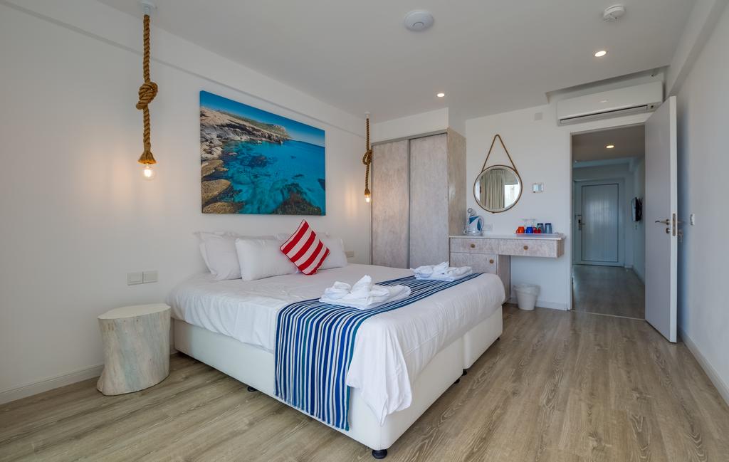 Blue Harbour Boutique Apartments 3*, фото 9