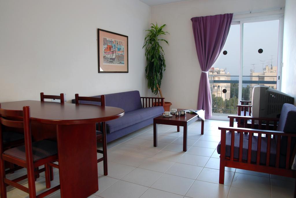 Blue Crane Hotel Apartments 3*, фото 6