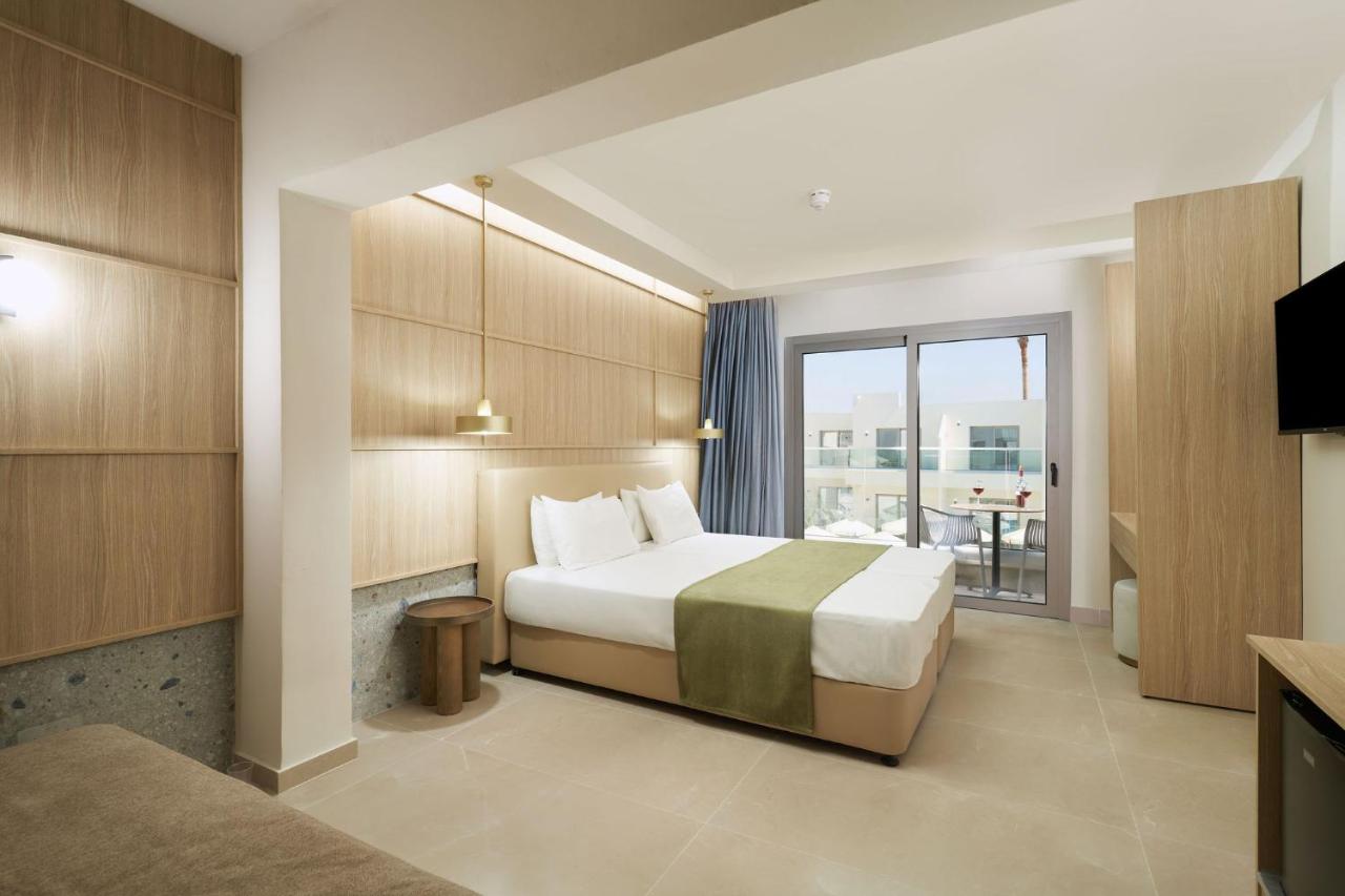 Eleni Holiday Village Class A 4*