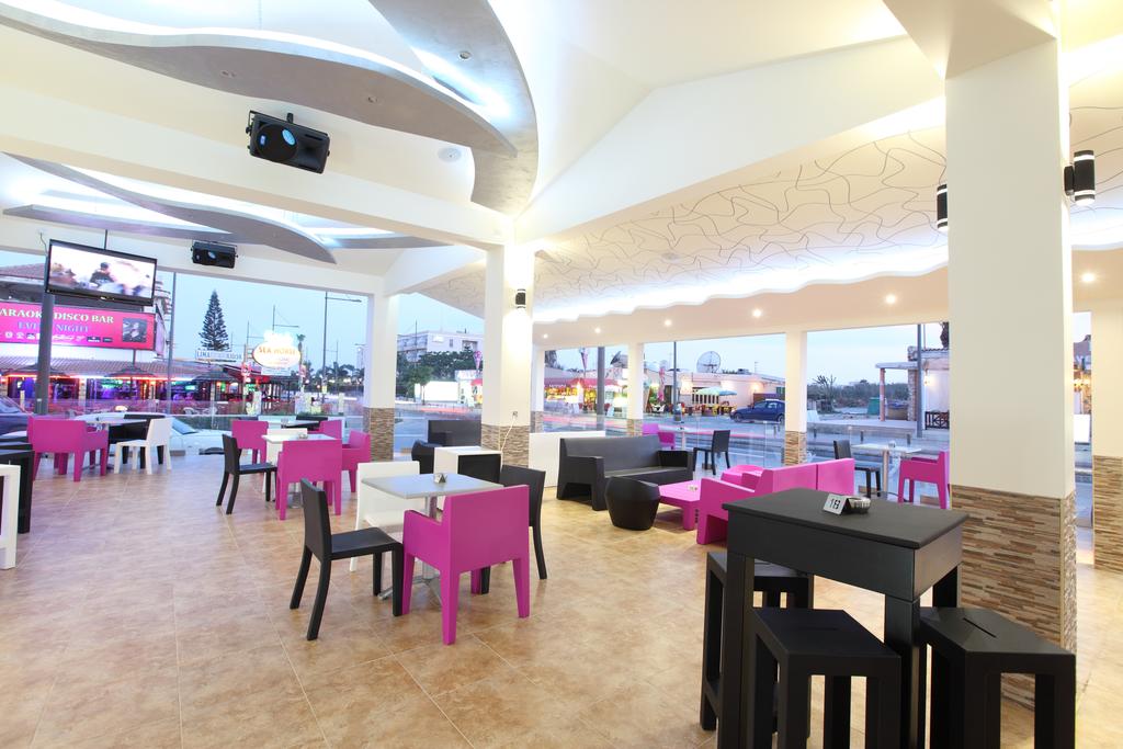 Androthea Apartments 3*