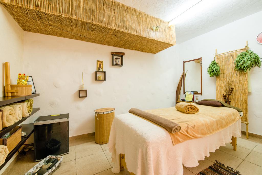 Estella Hotel Apartments 3*