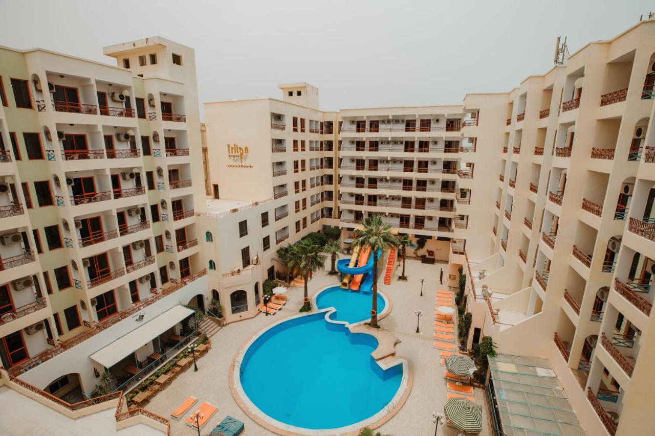 Empire Hotel 3*