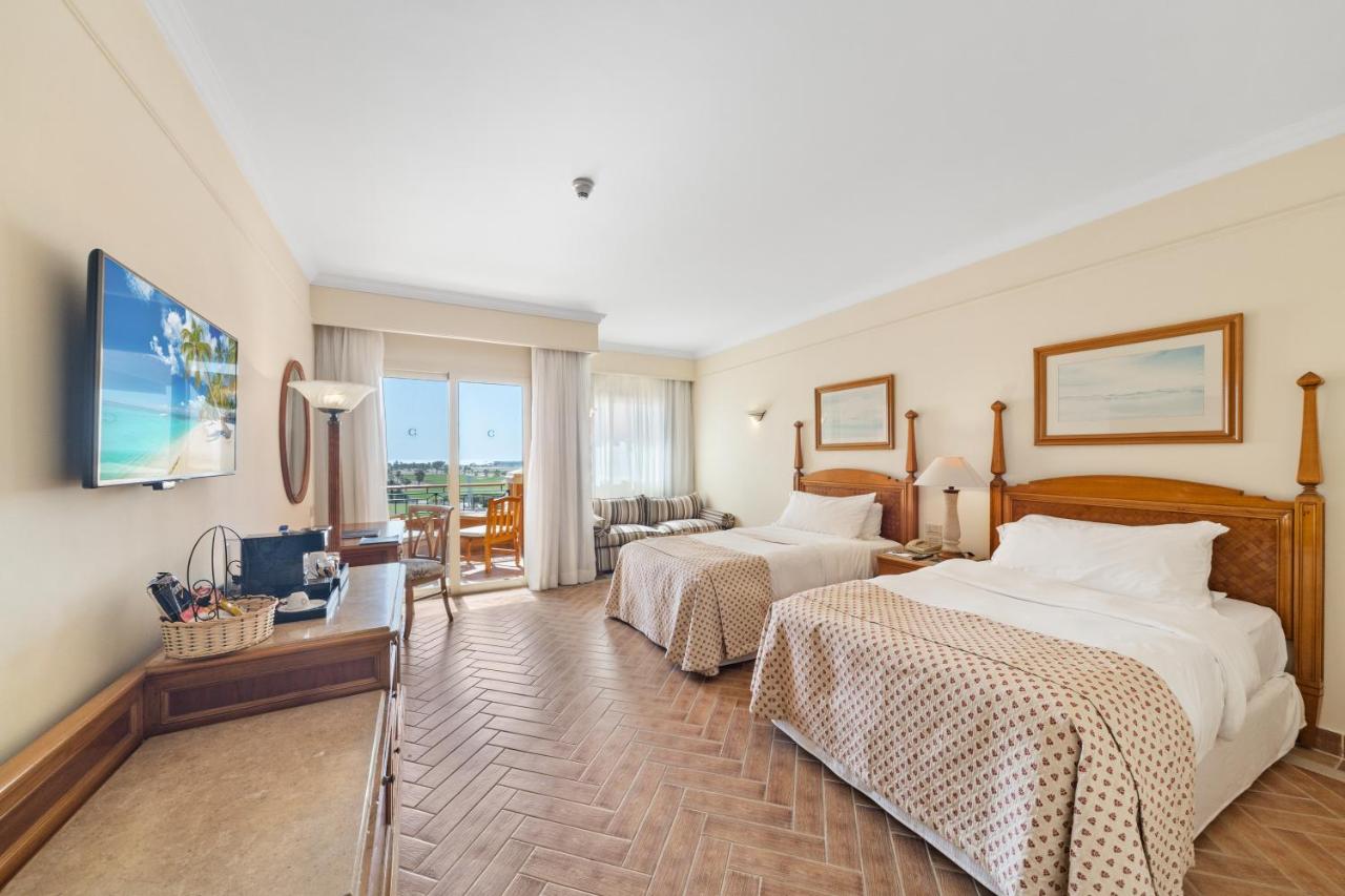 The Cascades Golf Resort Spa 5*