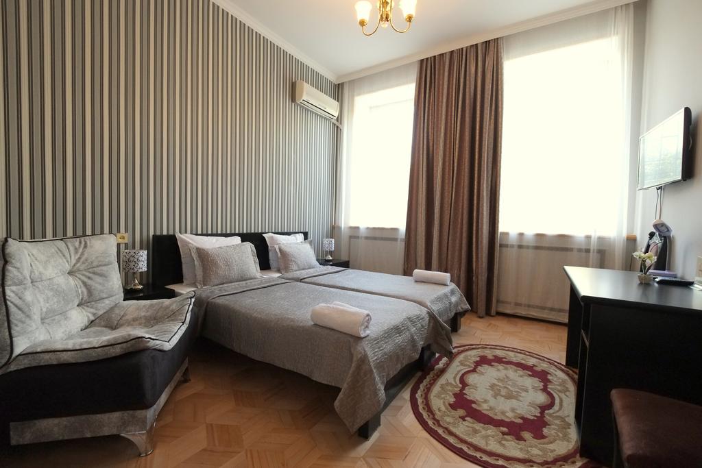 Georgian House 3*