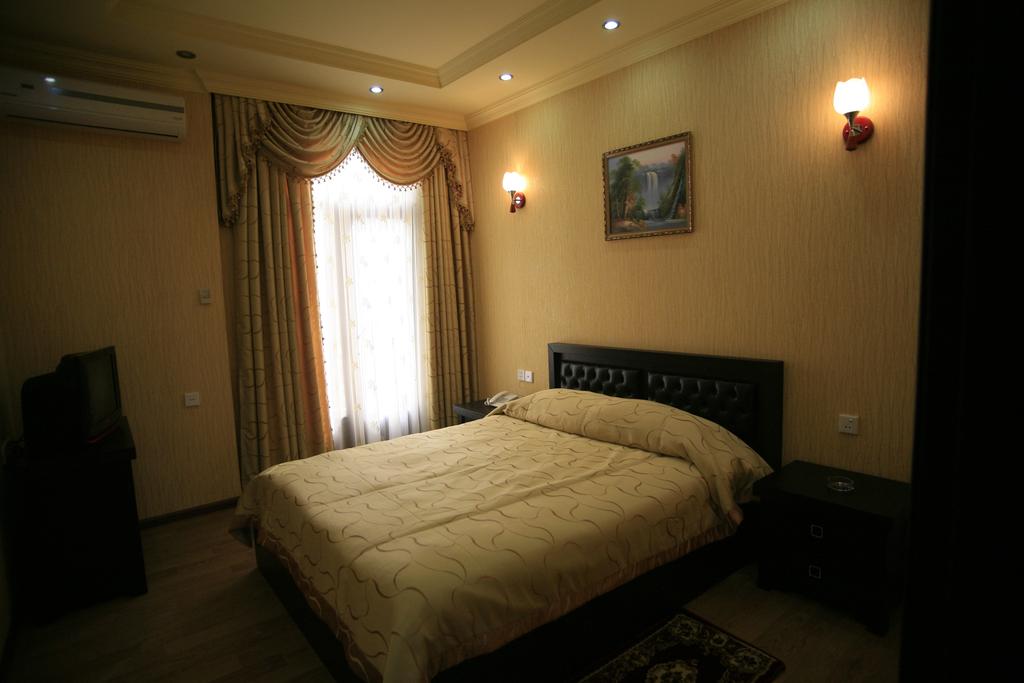 Premier Hotel Batumi 3*, фото 9