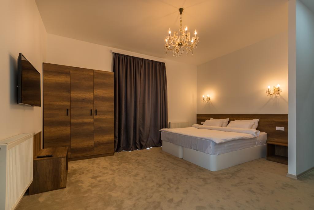 Alliance Hotel 3*