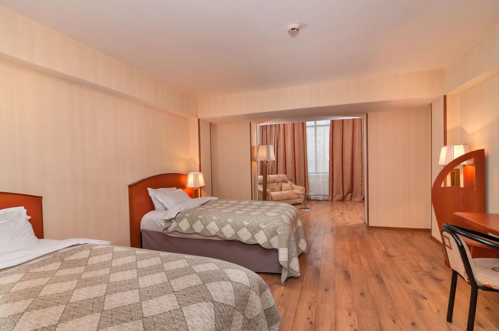 City Partner Hotel Primavera 4*