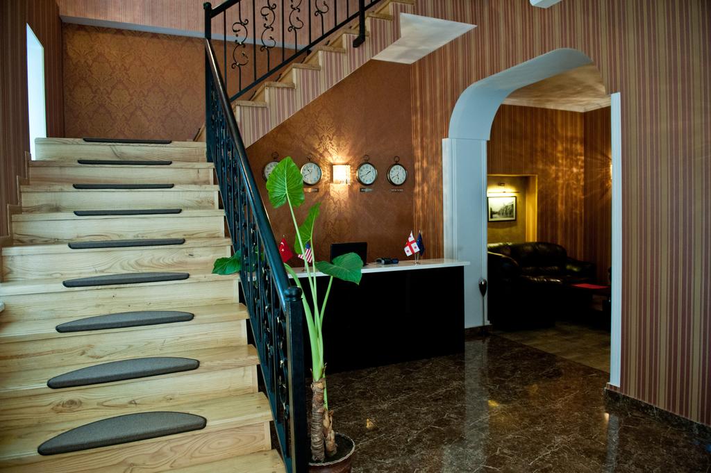 Darchi Palace 3*
