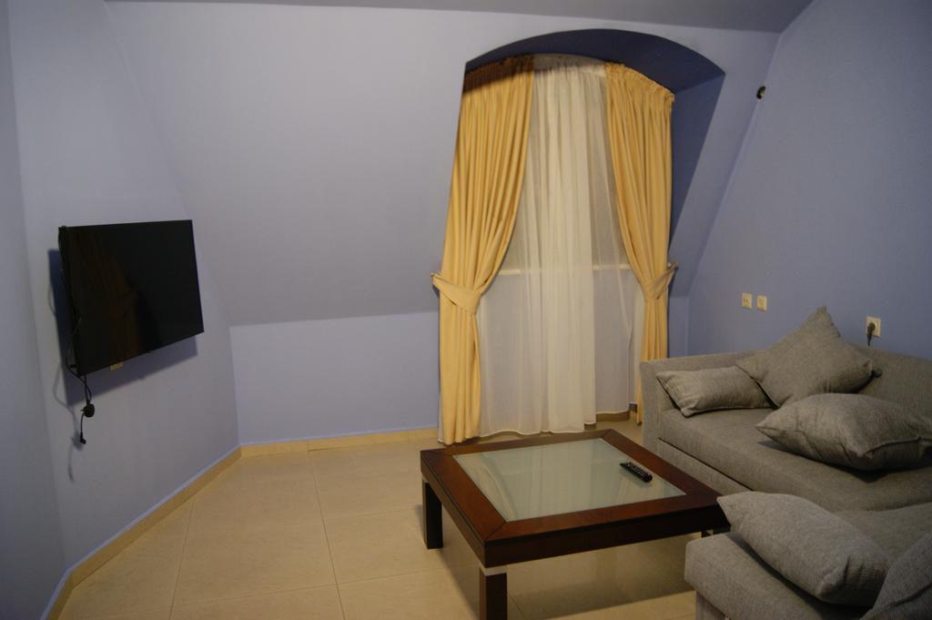 Holland Hoek Hotel 3*