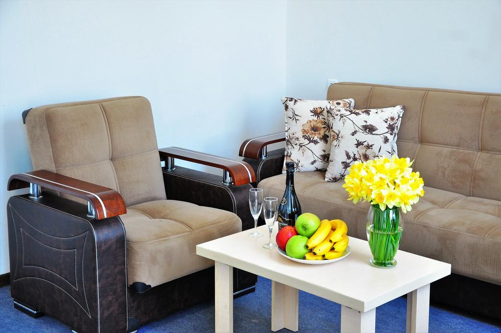 Reness Hotel Kobuleti 3*