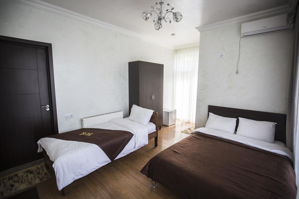 Beach House Hotel 4*