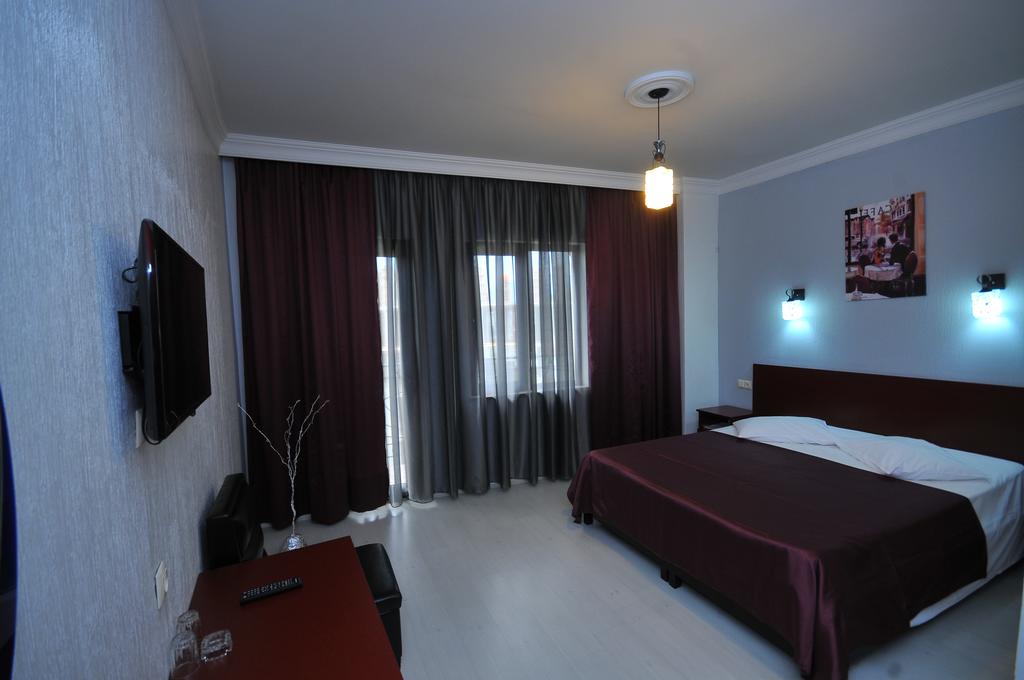 Iberia Hotel 3*, фото 2