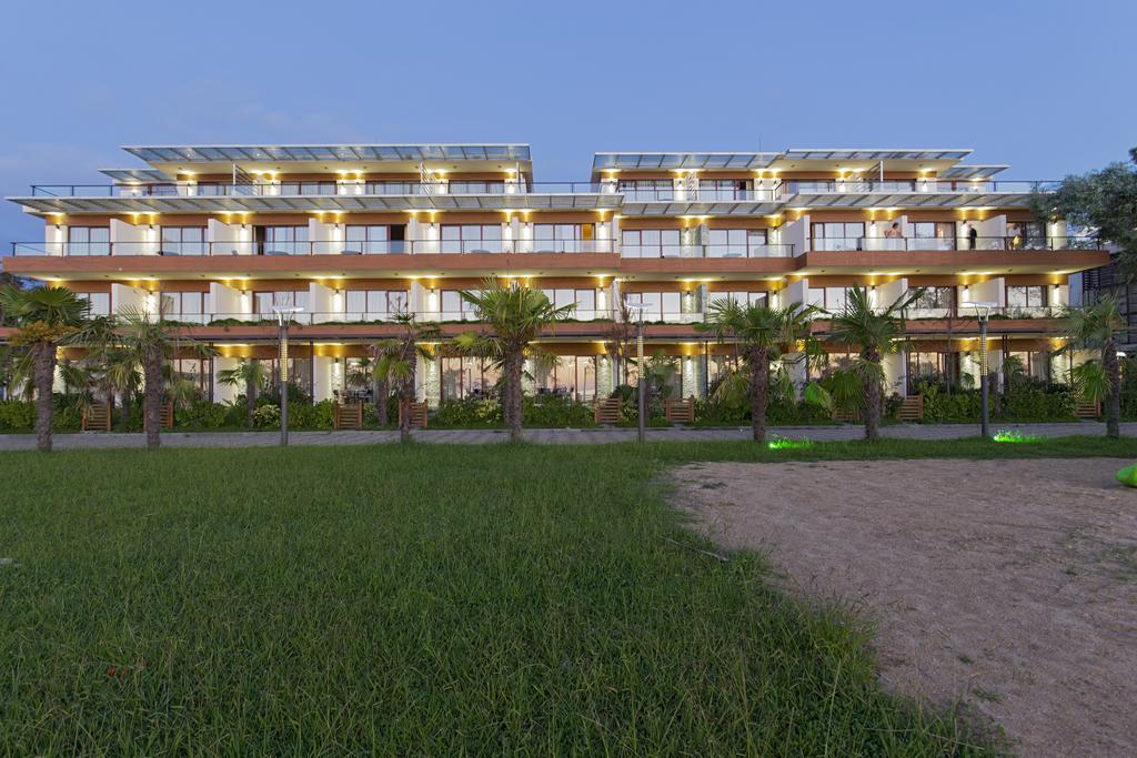 Dreamland Oasis Hotel 5*