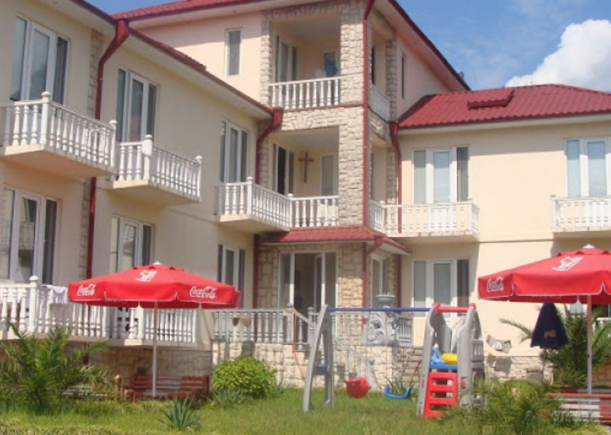 Riviera 3*