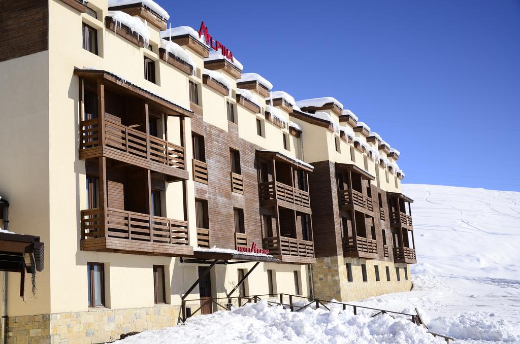 Alpina Hotel 3*
