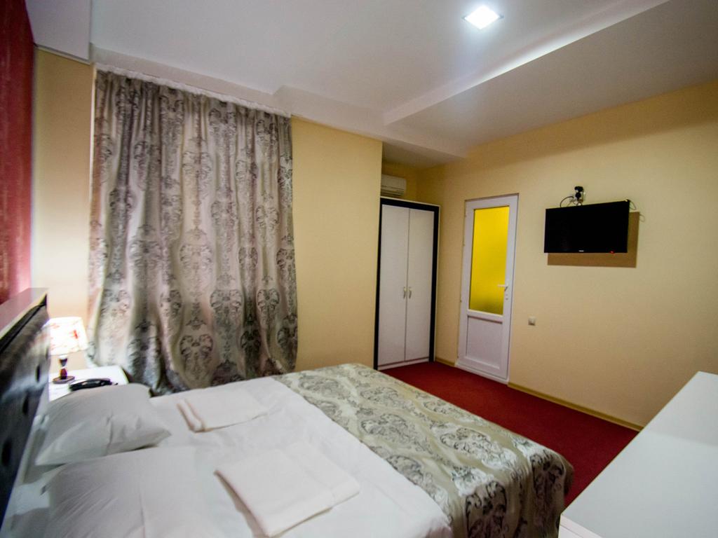 Batoni Hotel 3*, фото 11