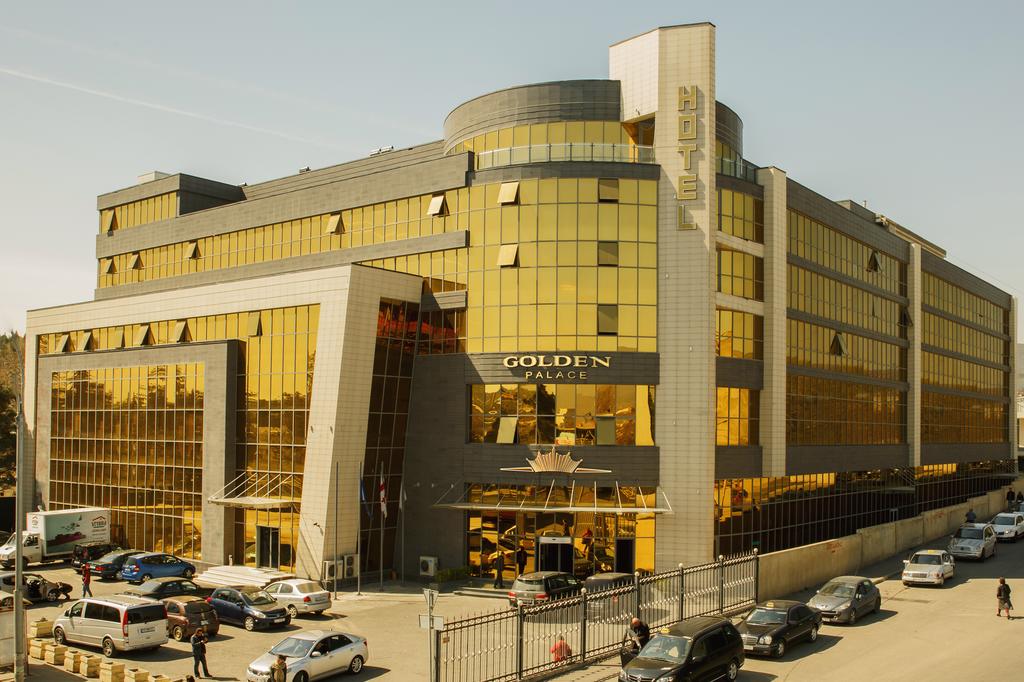 Golden Palace 4*