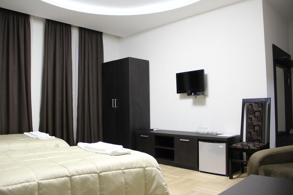 Shine on Rustaveli Avenue 4*, фото 12