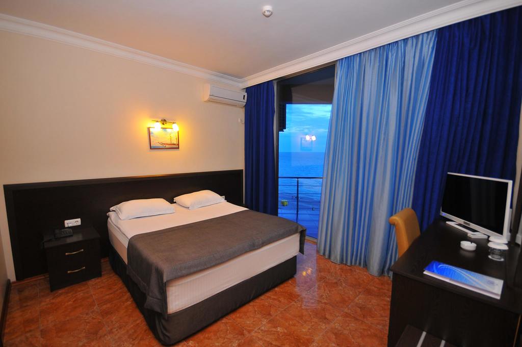 Neptun 4*