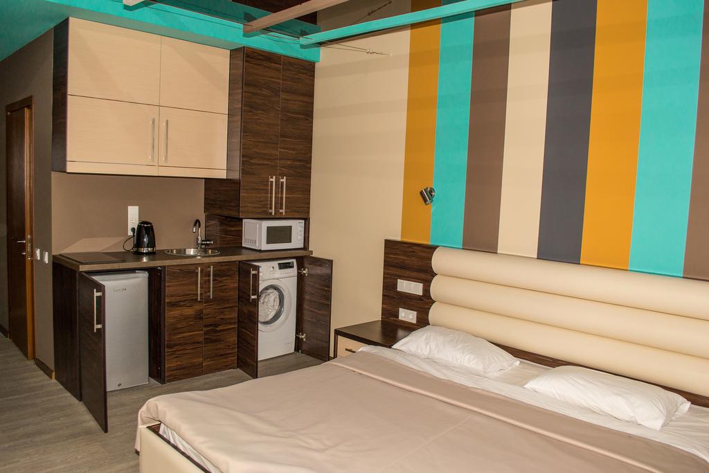 White Sail Apartments
