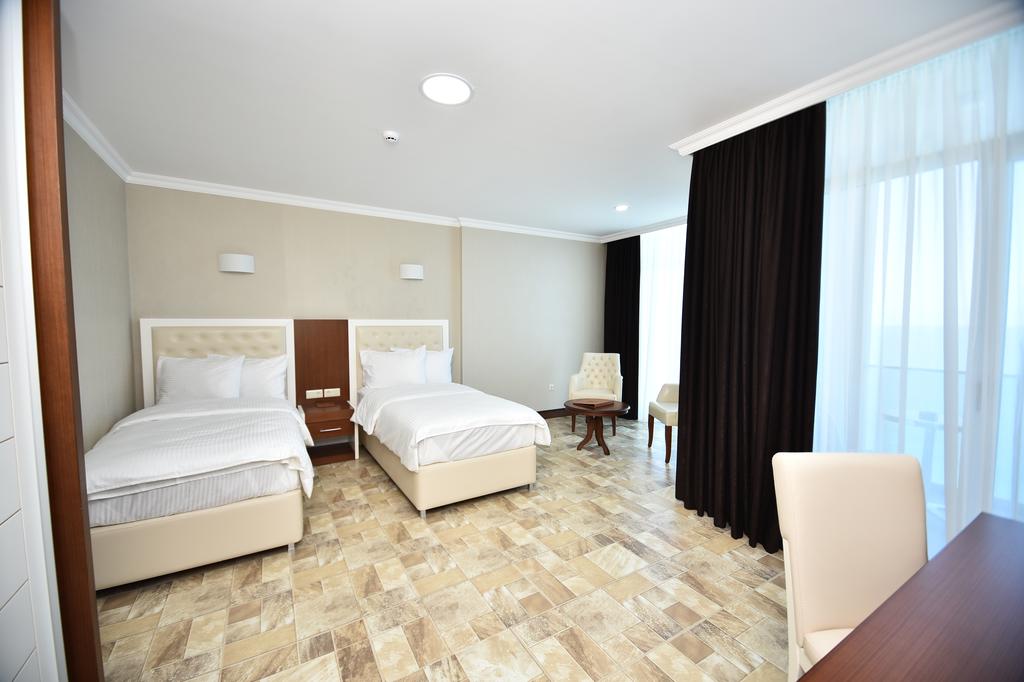 Era Palace Kvariati 4*