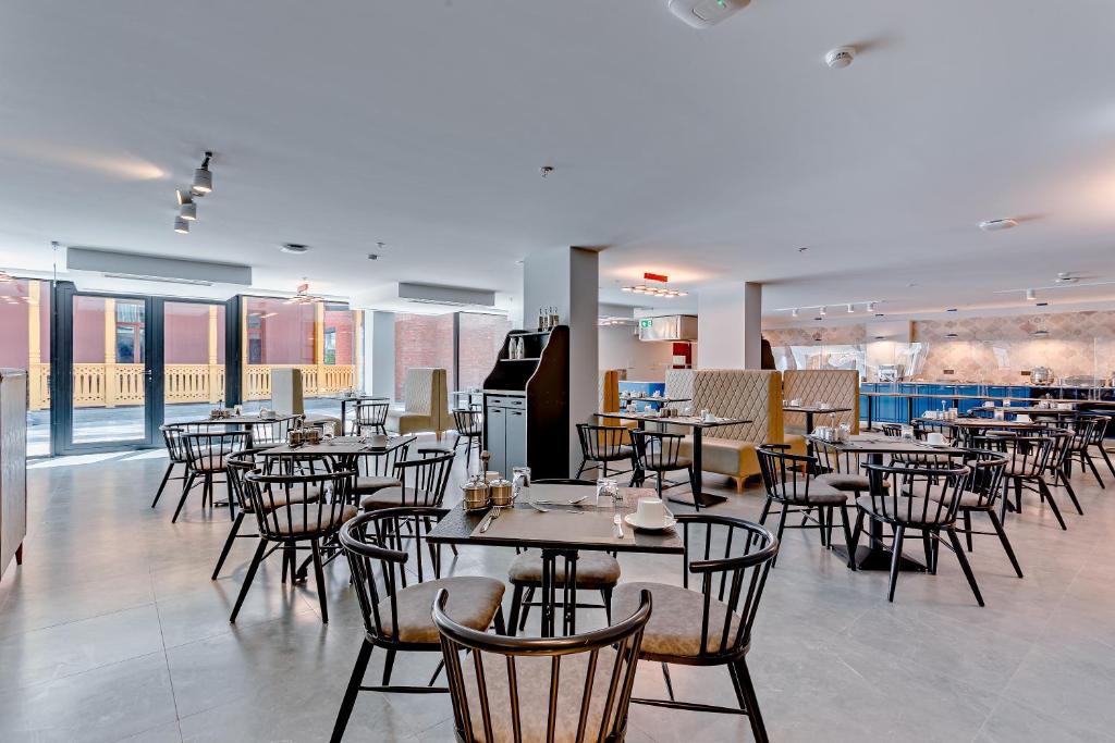Ramada by Wyndham Tbilisi Old City 4*, фото 15