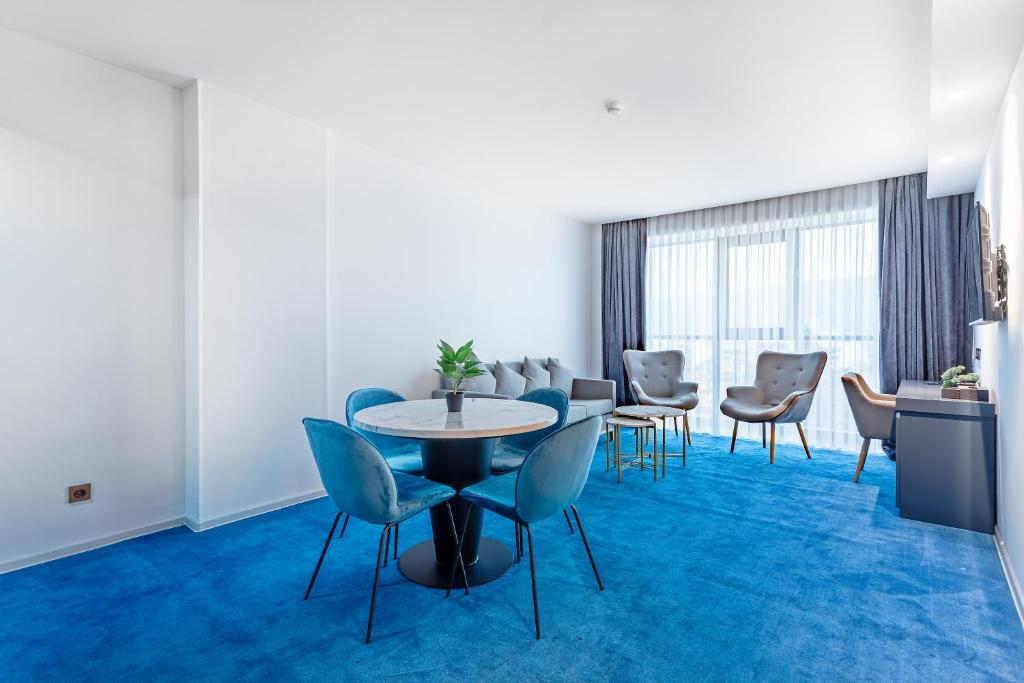 Ramada by Wyndham Tbilisi Old City 4*, фото 6