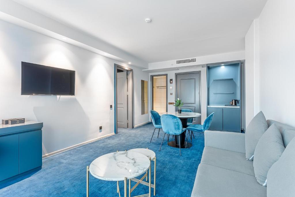 Ramada by Wyndham Tbilisi Old City 4*, фото 7