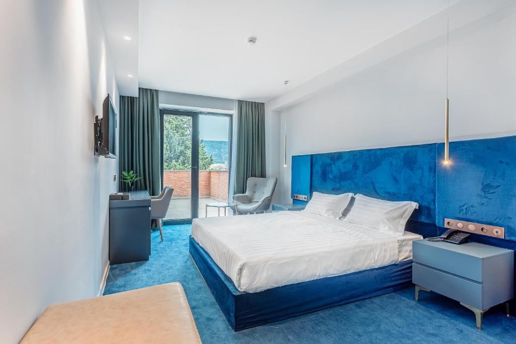 Ramada by Wyndham Tbilisi Old City 4*, фото 13