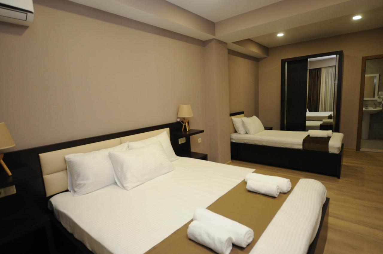 Hotel (Батуми) 3*