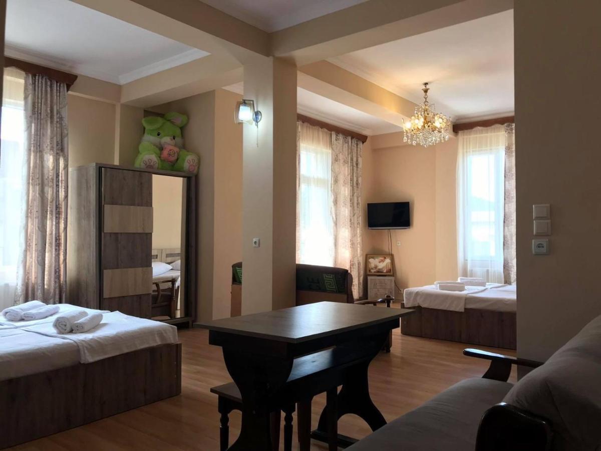 Hotel JiJa Gold Kobuleti 3*