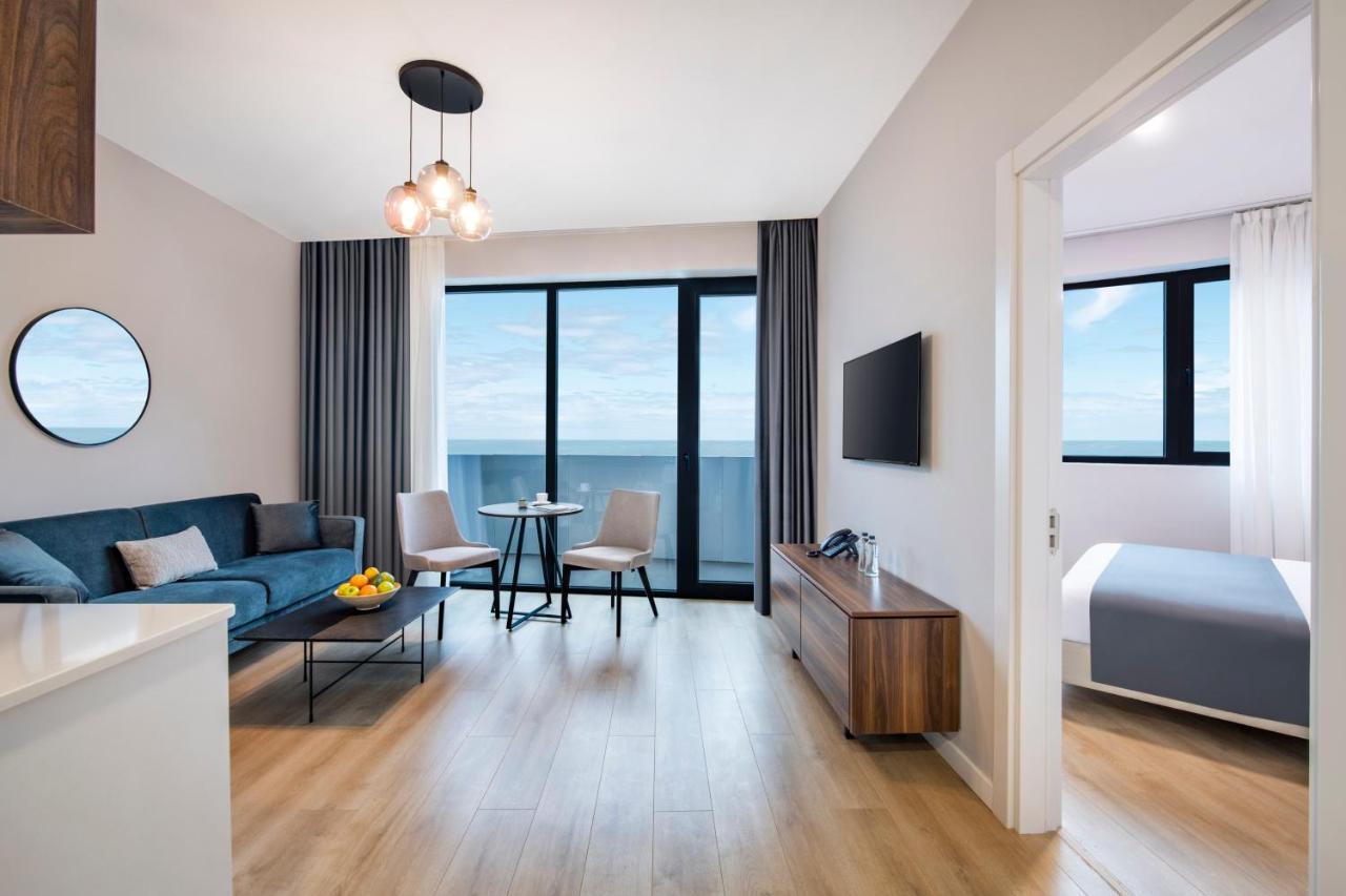 Steps Batumi Hotel & Suites 5*, фото 2