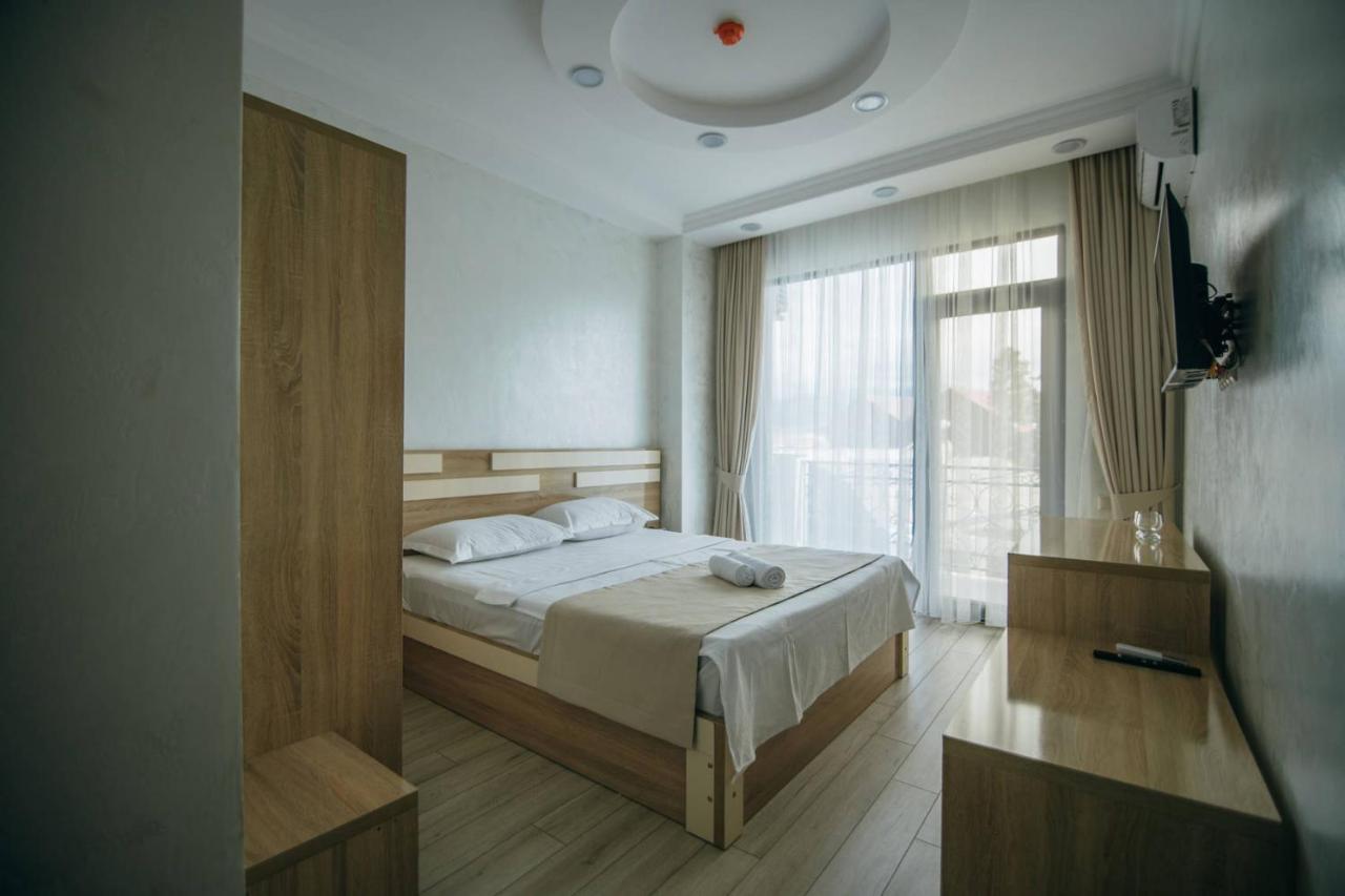 Era Palace Batumi 4*