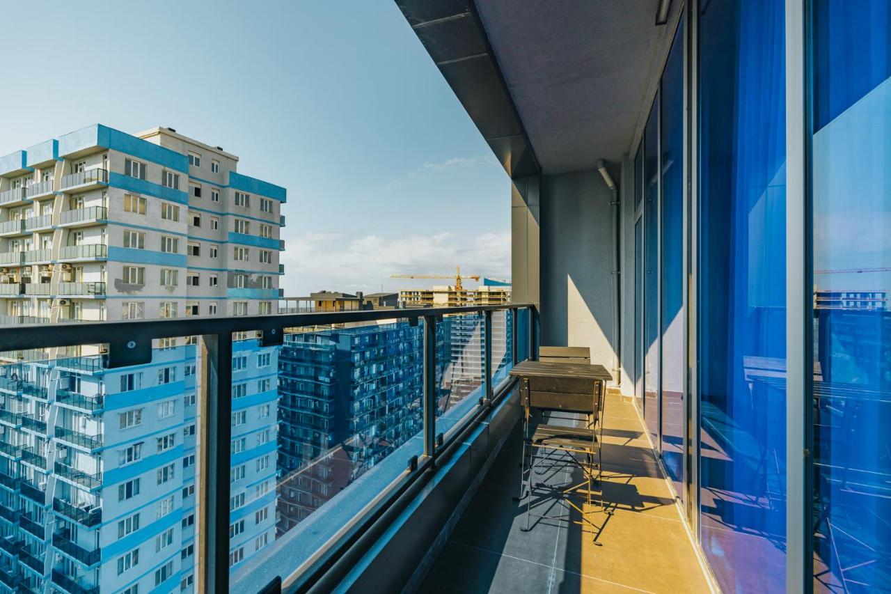 Komunna Luxe Apartment, фото 6