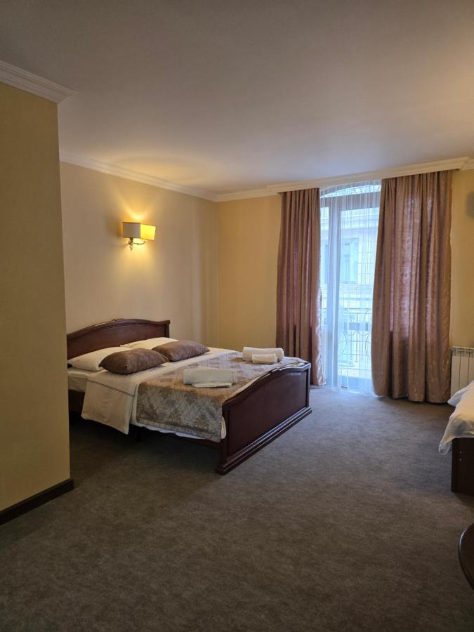 Ritsa Batumi 3*