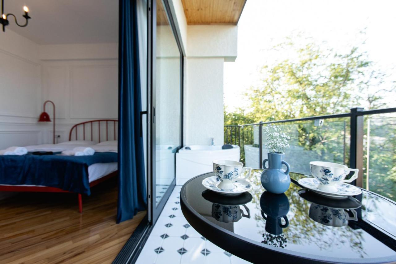 7 Doors Boutique Apartments