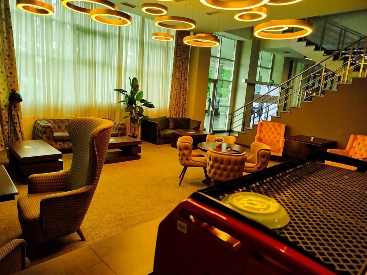 Green Tower 4*