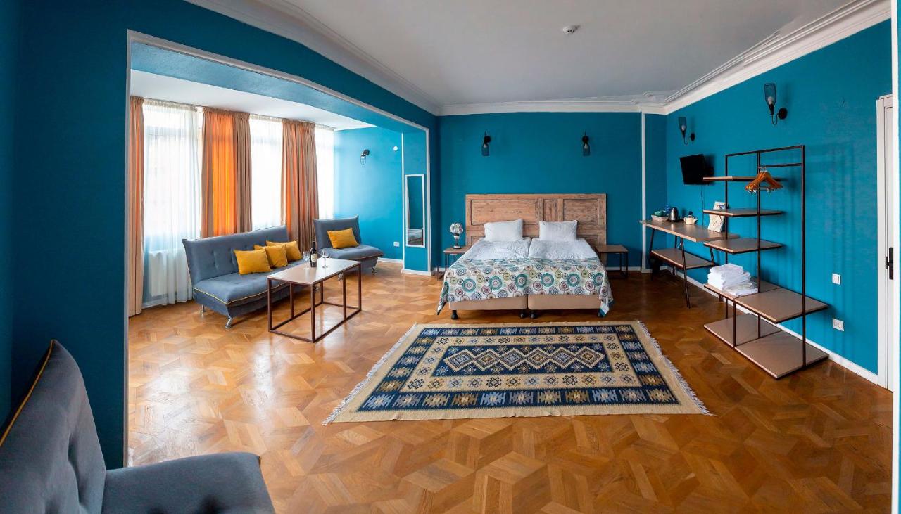 Gvino Minda Hotel 3*
