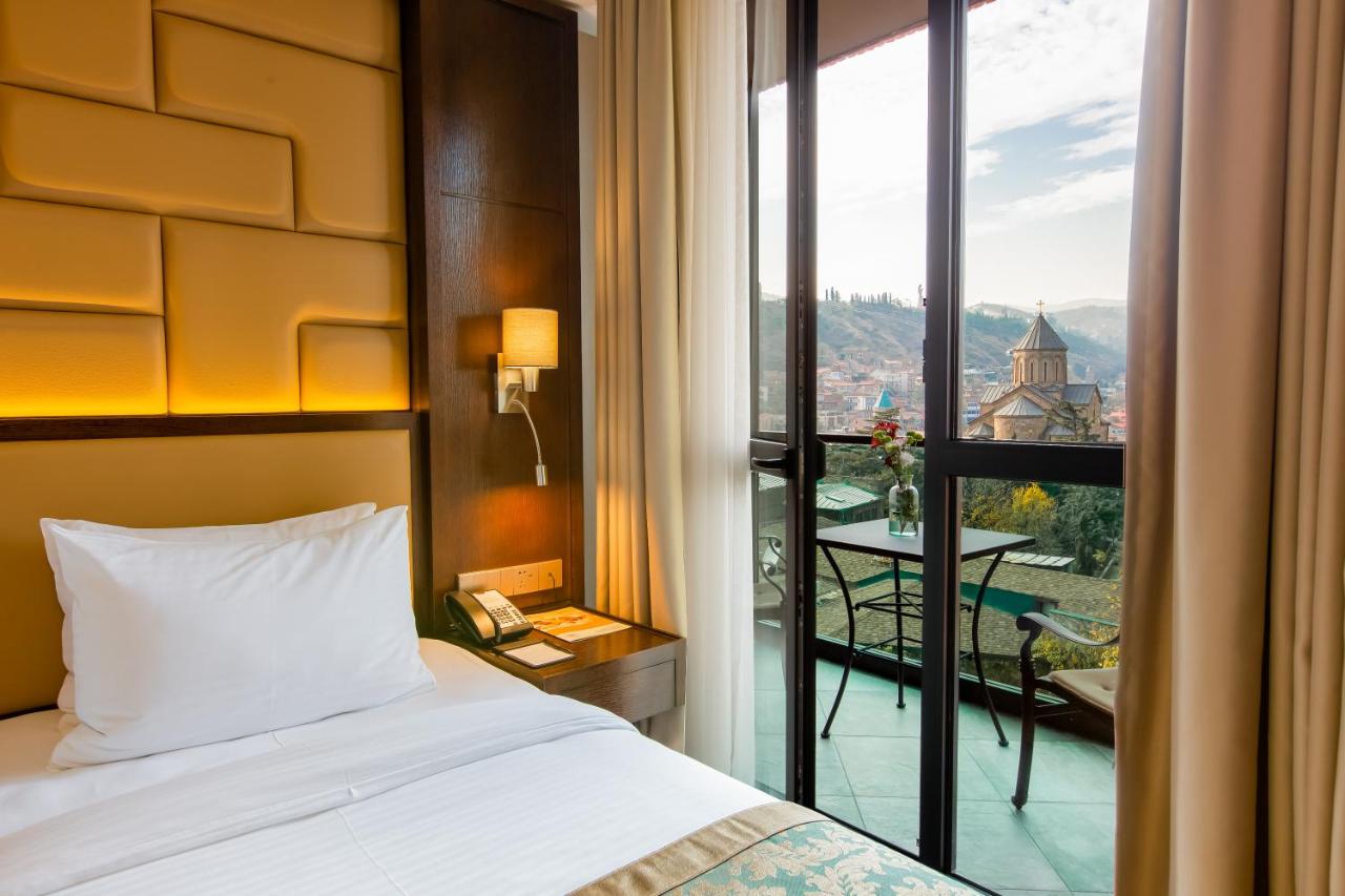 Olympus Hotel By Umbrella 3*