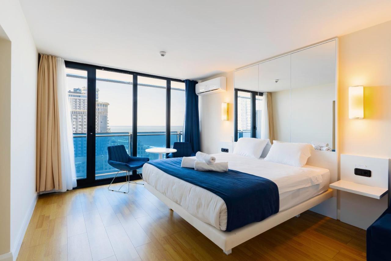 West Side Apartments (Orbi City D1-D2)