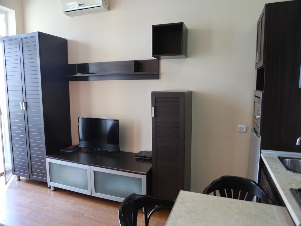 Mgzavrebi Batumi Hotel 3*, фото 9