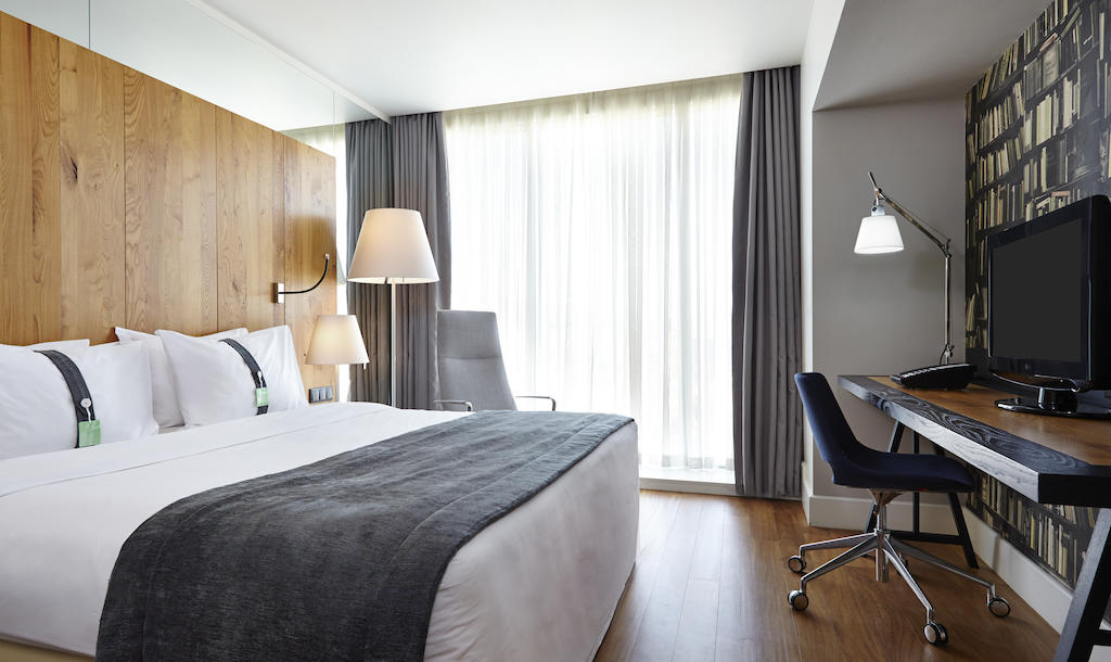 Holiday Inn Tbilisi 4*, фото 9