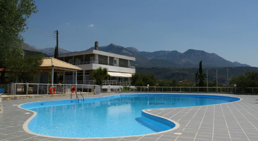 Cardamili Beach 2*