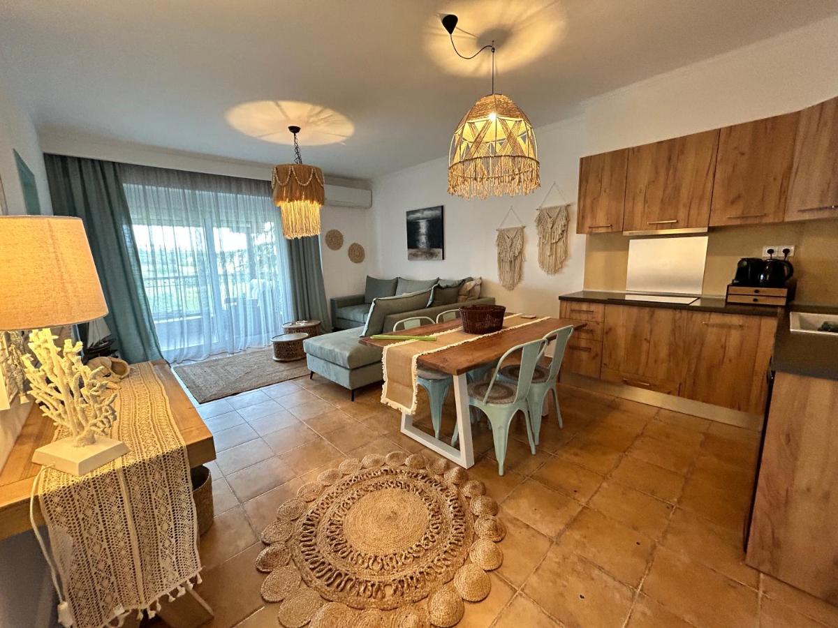 Castello Boutique Suites By The Sea 5*, фото 4