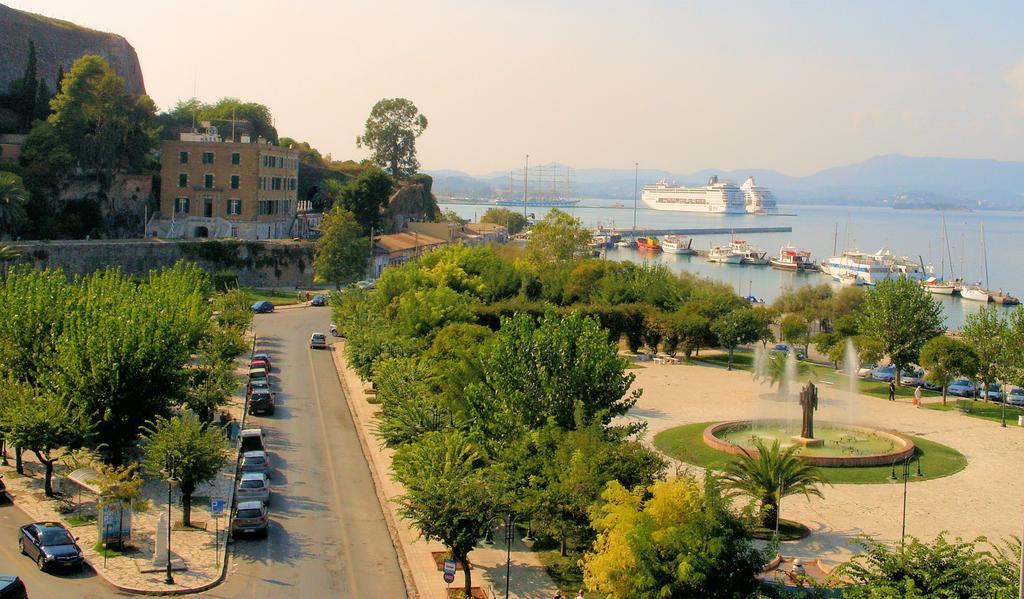 Konstantinoupolis Hotel 2*