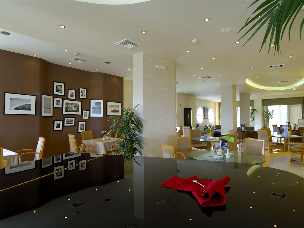 Egnatia City Hotel & Spa 4*