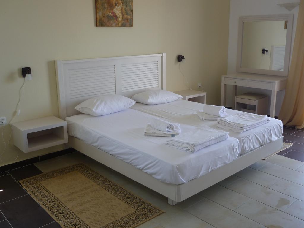 Oasis Hotel 3*