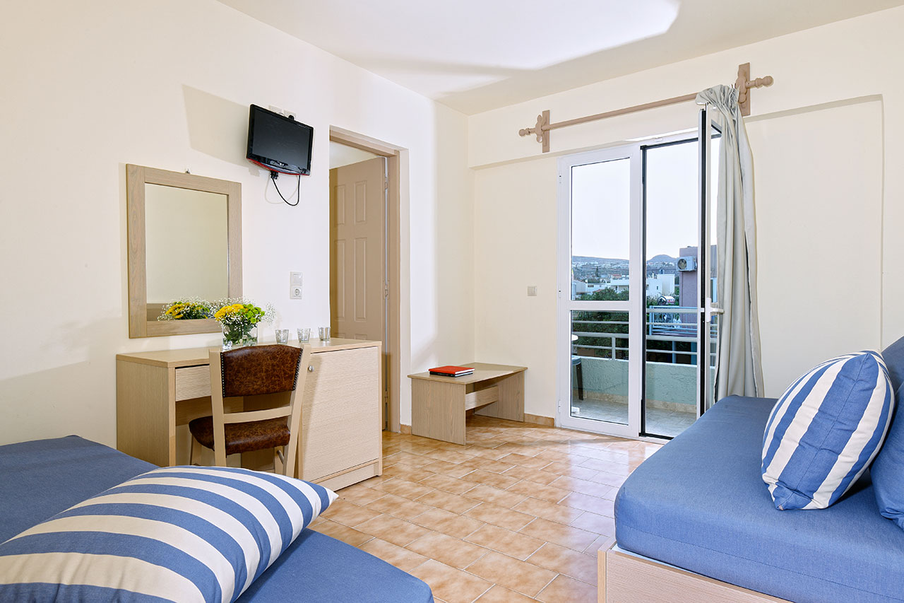 Cosman Aparthotel 3*